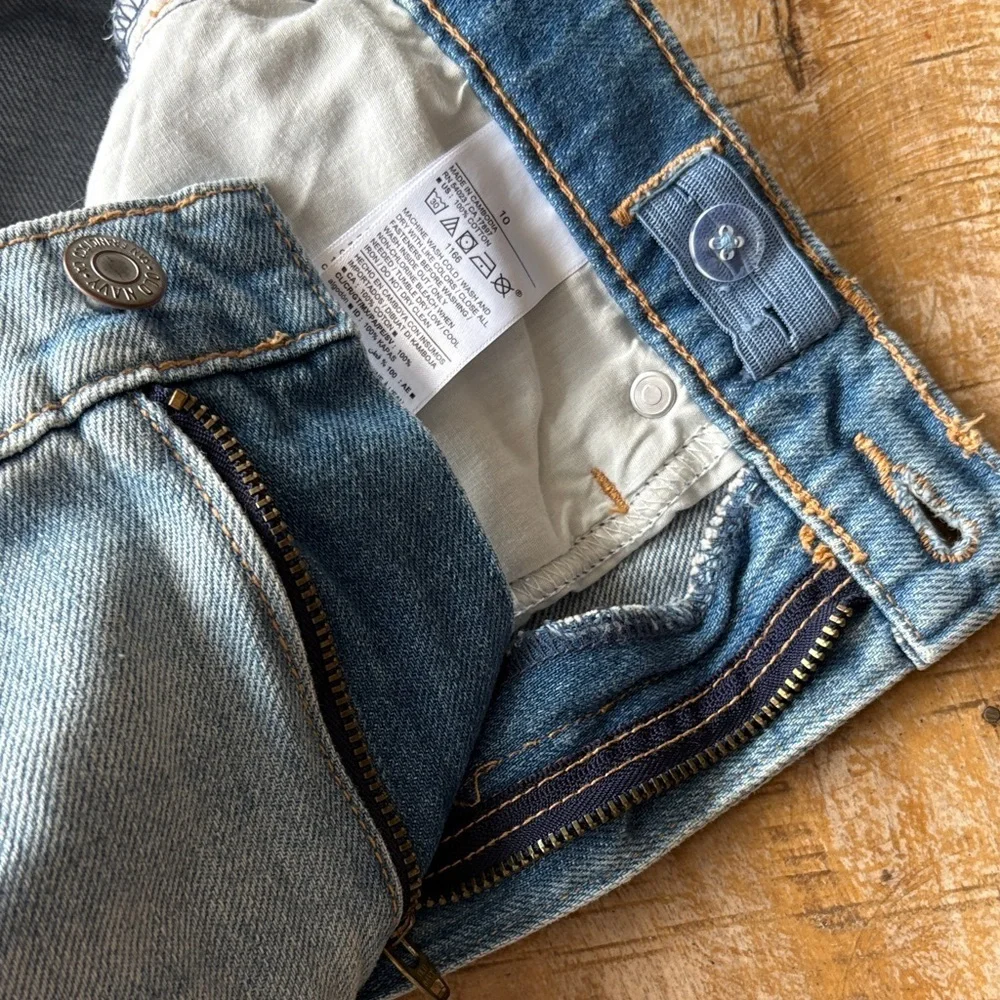 NWOT Old Navy Slouchy Straight Jeans size 10